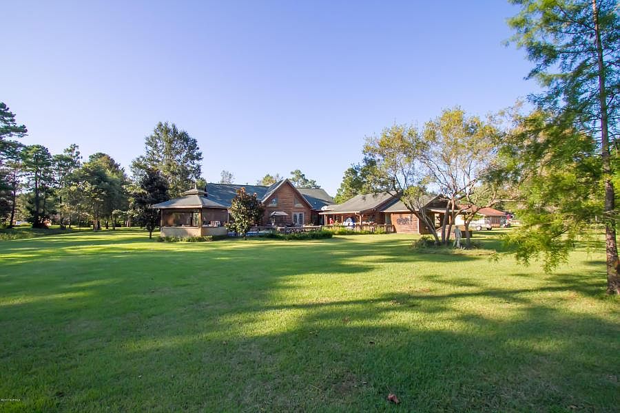 1st image of 332 Masters Dr