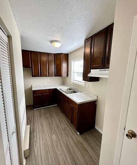 1217 W 10th St — Photo 1