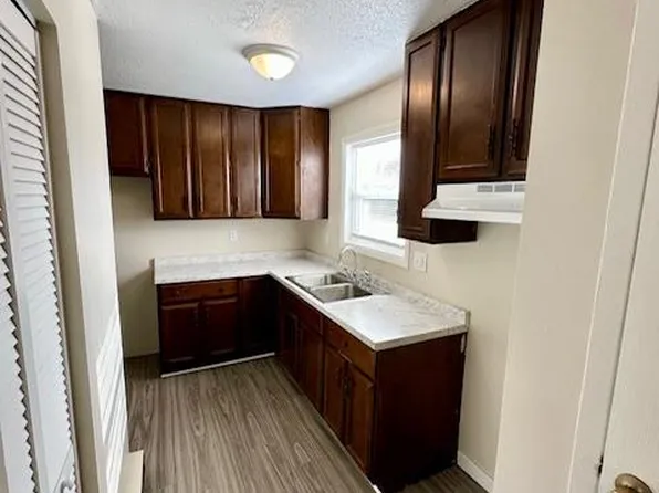 1217 W 10th St, Marion, IN 46953