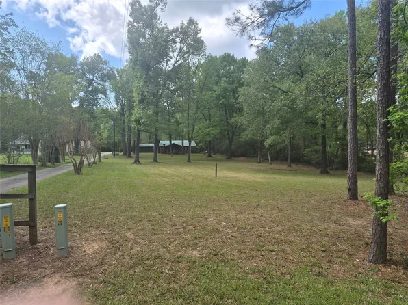 577 Central Dr, Coldspring, TX 77331