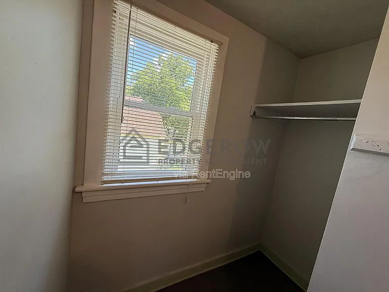 38 W Washington Ave — Photo 10