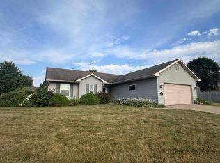1140 Barbary Ln, Winneconne, WI 54986