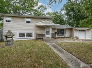 26 Cornell Rd, South Toms River, NJ 08757