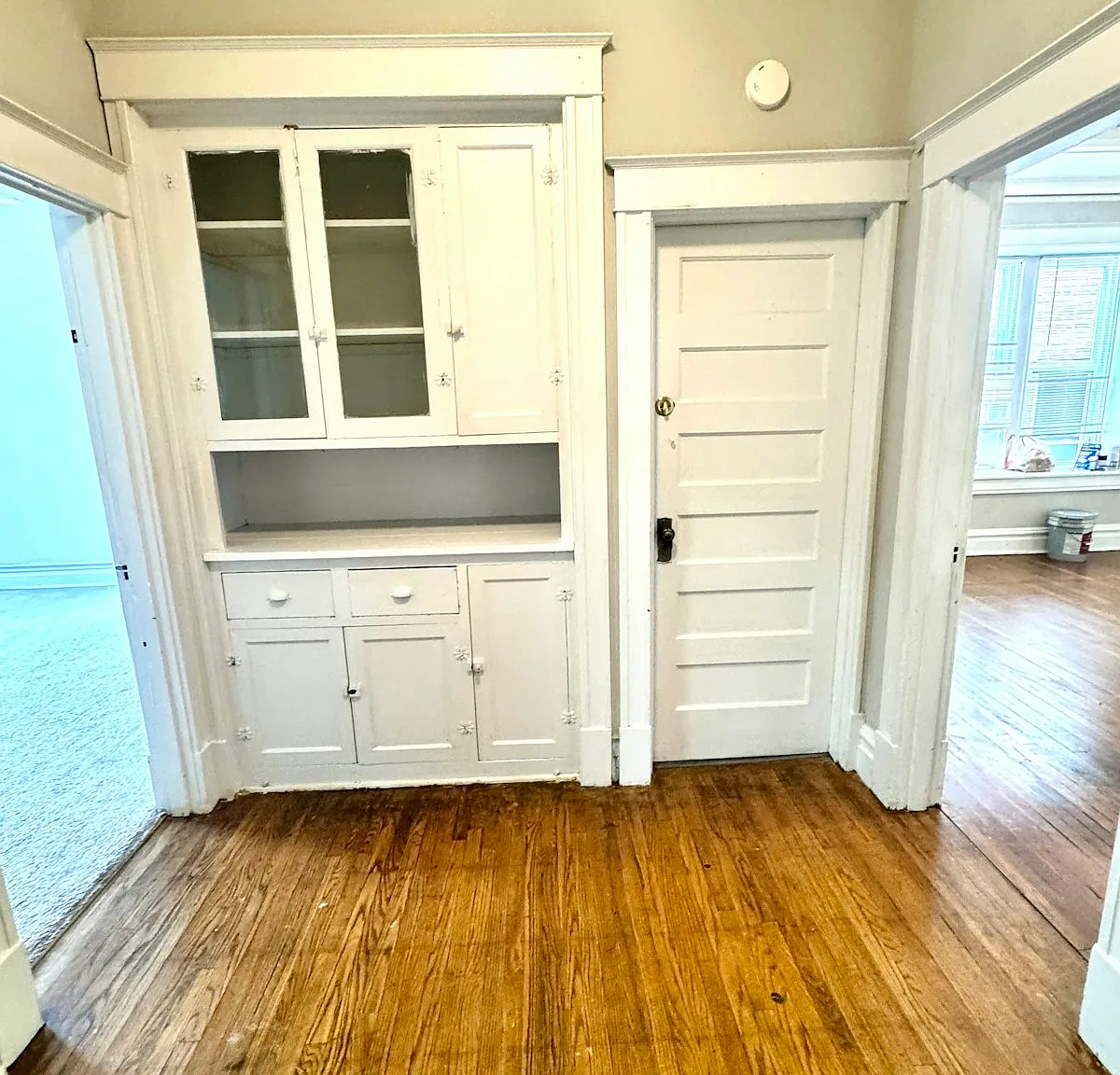 6027 McPherson Avenue, Unit 2F — Photo 3
