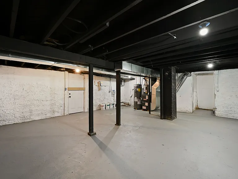 108 N Ditzler Ave — Photo 17