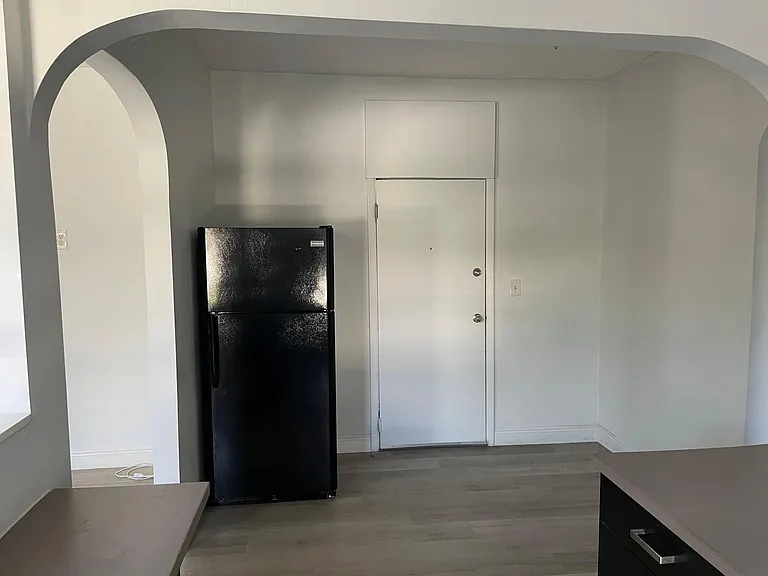 7149 Bay Dr #10 — Photo 5