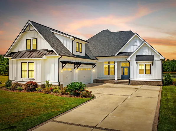 8934 Chesterfield Drive NW, Calabash, NC 28467