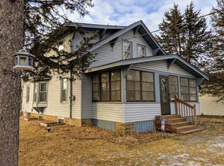 632 3rd St NW, Forest Lake, MN 55025