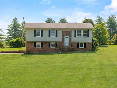 70 Country Estates Rd, Paint Lick, KY, 40461