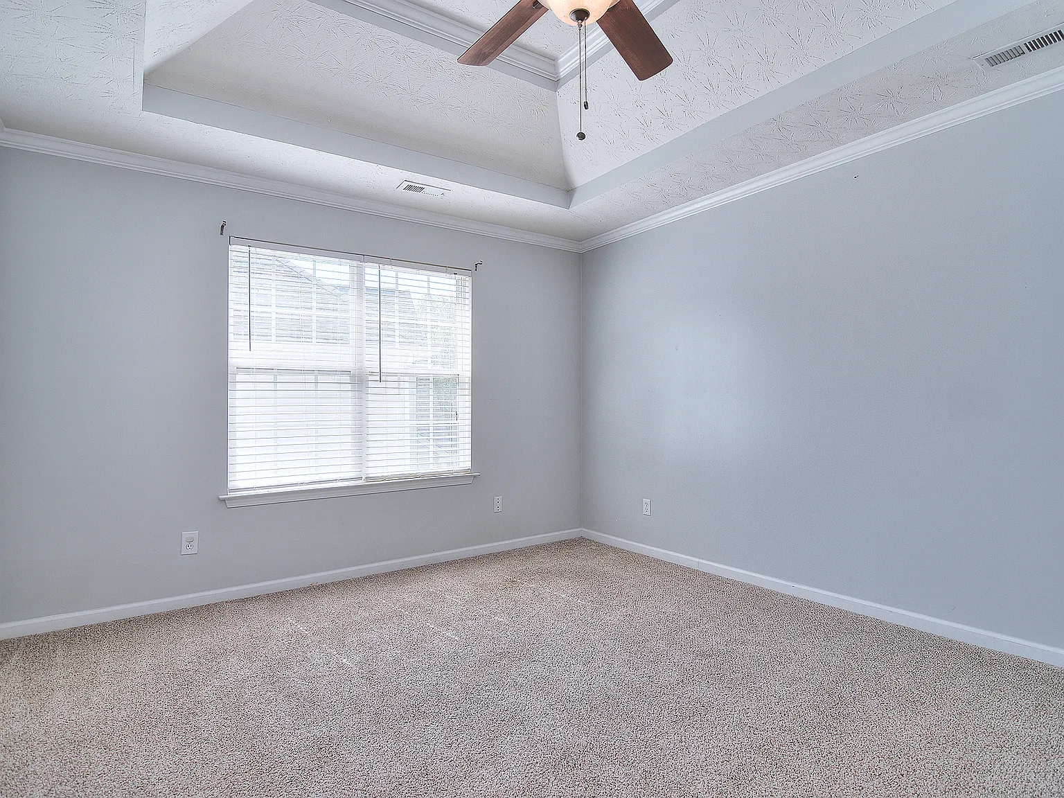 Eagle Creek Dr, Charlotte — Photo 2