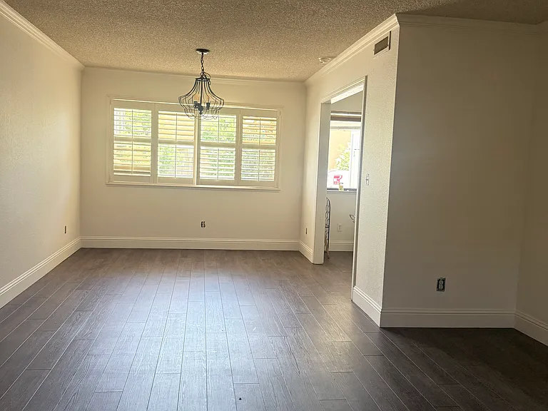 1937 W Santa Ana Ave — Photo 2