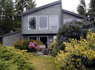 1905 NW Pinecrest Way, Waldport, OR 97394