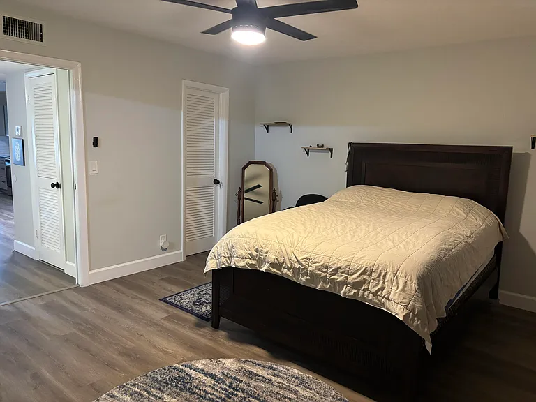 211 Country Ln #C — Photo 17