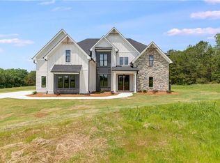 800 Lake Circle Rd, Buchanan, GA 30113