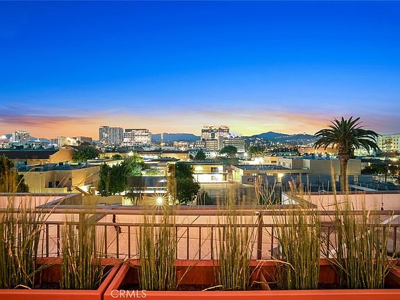 3rd image of 5820 La Mirada Ave #401