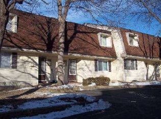 2351 Dorland Pl, Maplewood, MN 55119