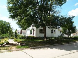 3240 Dalewood Ave SE, Cedar Rapids, IA 52403