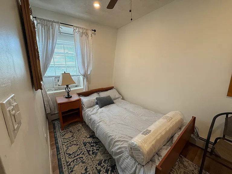 125 London St #3 — Photo 7