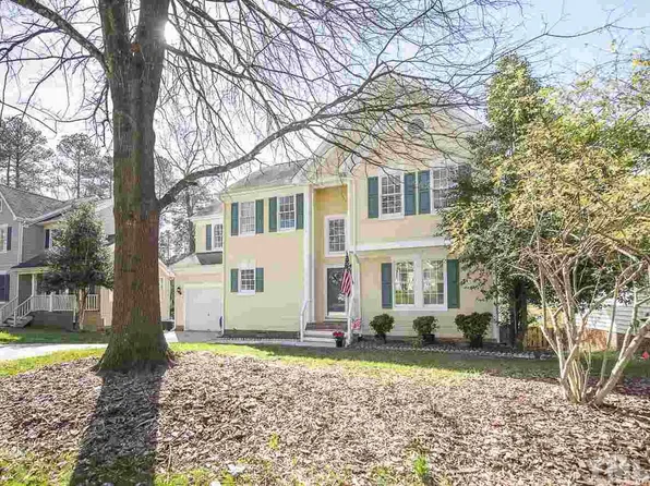 211 Snow Camp Dr, Cary, NC 27519