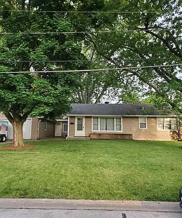 3rd image of 16710 Sayre Ave