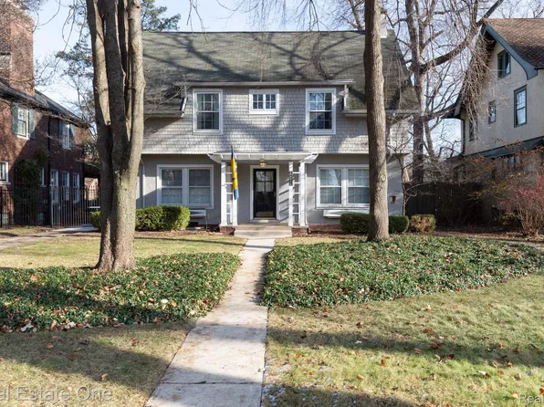2454 Seminole St, Detroit, MI 48214