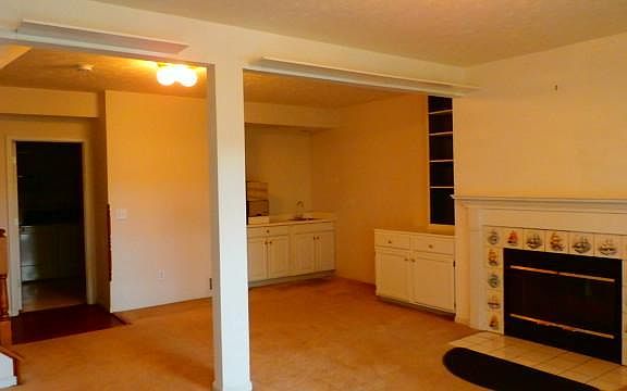 4th image of 3884 Arbor Green Dr