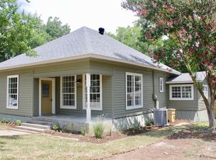 306 N Walnut St, Cleburne, TX 76033
