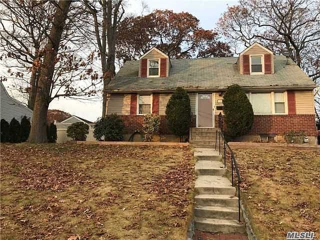 1st image of 15 Leech Cir N