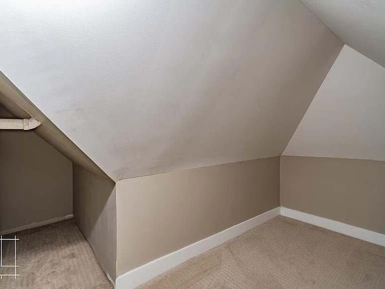 216 W. Hubbard Ave — Photo 31