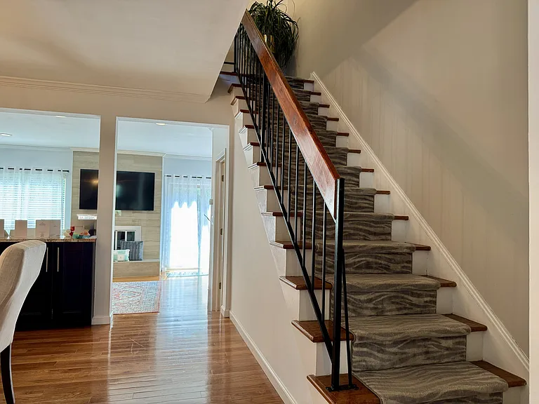 115 Chelsea Way — Photo 11
