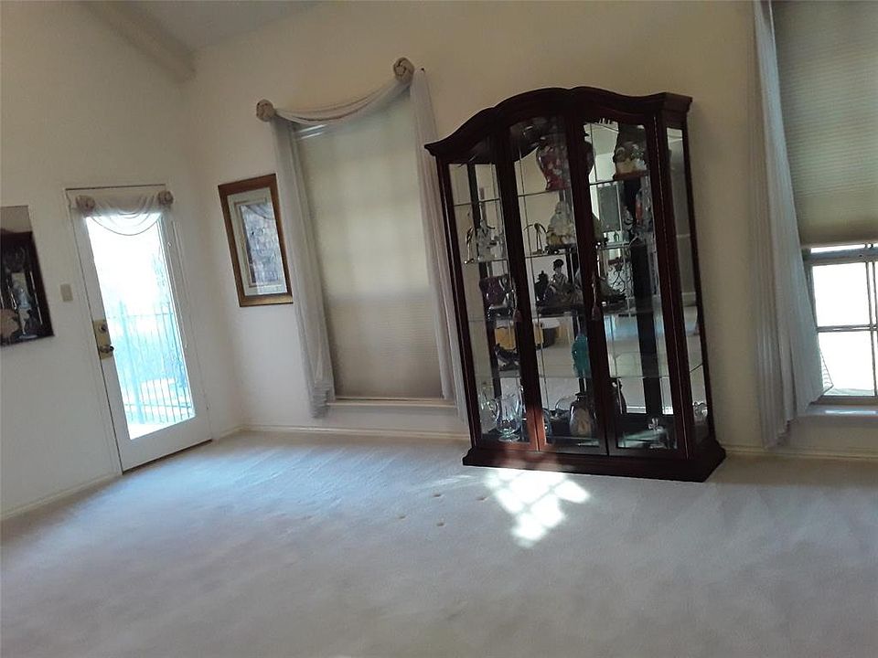 1st image of 1429 Mosslake Dr
