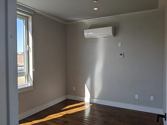 Rented by Lodger Corp | media 51