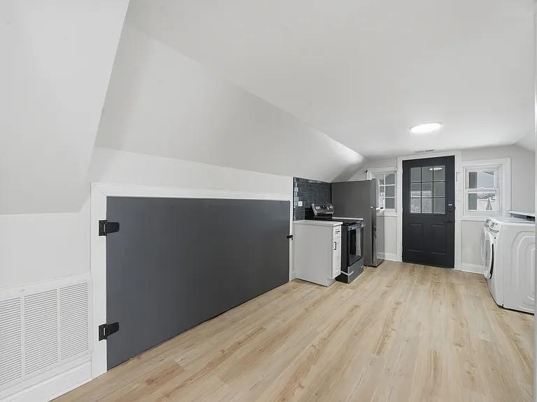 6640 W Foster Ave #2 — Photo 10
