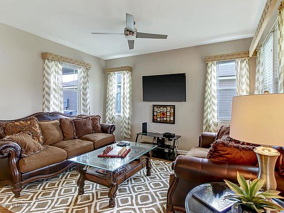 3rd image of 3083 Holly Grove Ln