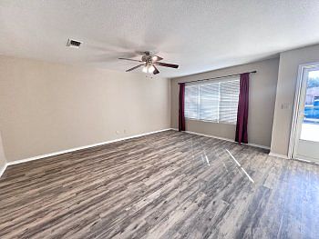 4th image of 1516 Heather Ln