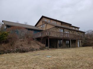 31 Nelson Rd, Vestal, NY 13850