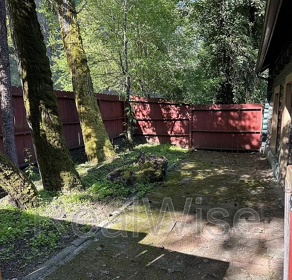 4550 Rogue River Hwy #10 — Photo 19