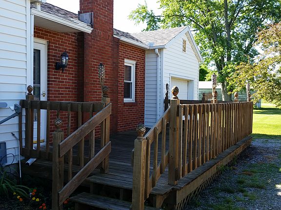 2nd image of 601 E Yeasting St