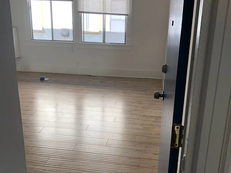 845 S Normandie Ave — Photo 11
