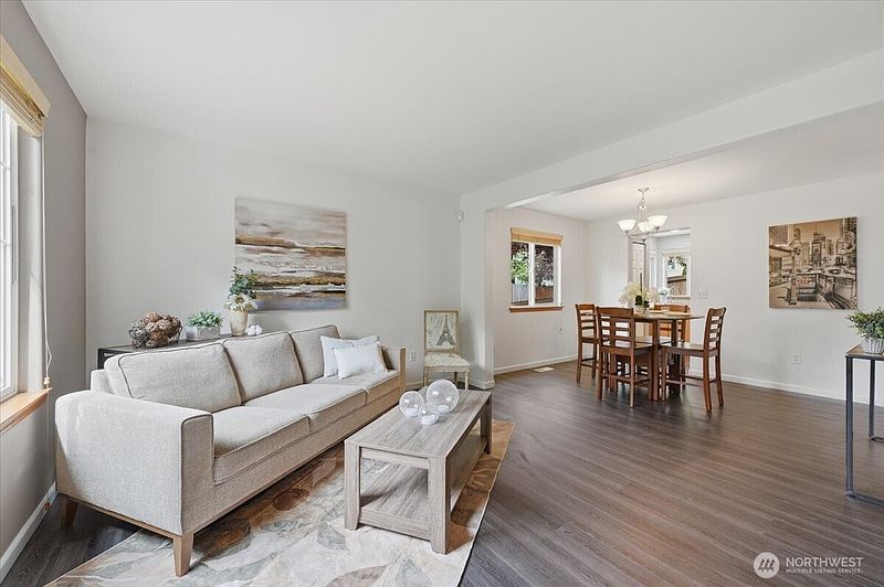 4th image of 18319 8th Drive SE