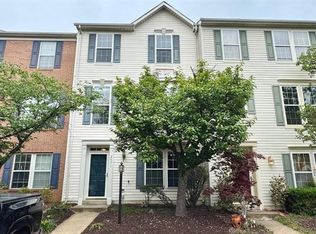 2571 Chase Wellesley Dr, Herndon, VA 20171