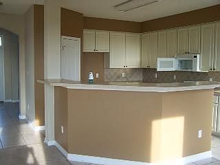 4th image of 3212 Townshend W