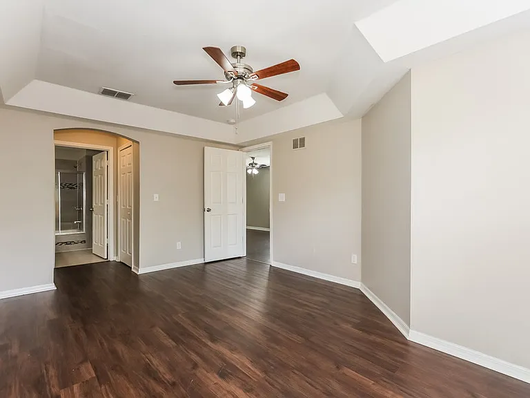 6023 Sand Key Ln — Photo 9