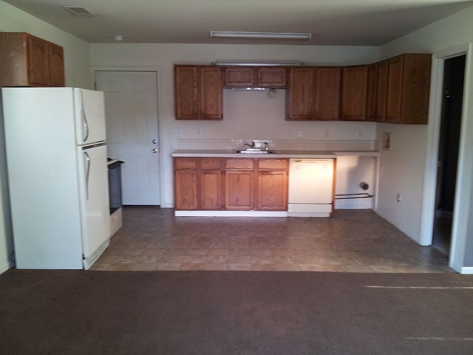 2nd image of 323 S Walnut St