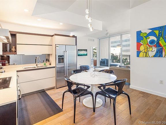 3rd image of 2100 Park Ave APT 314