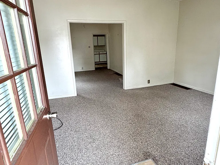 44 Biltmore Ave — Photo 5