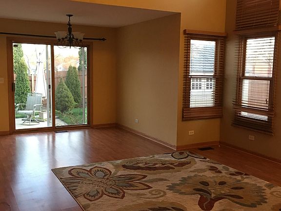 3rd image of 2065 Hollywood Ct