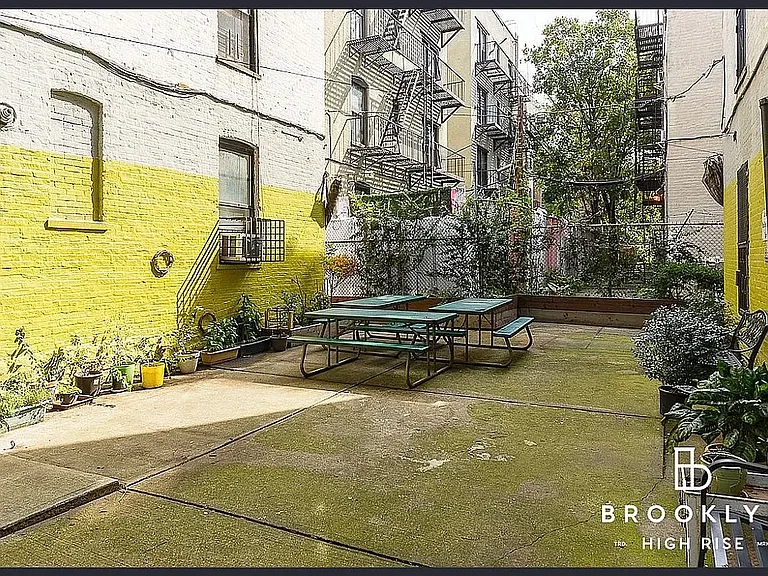 291 Martense St #1F — Photo 11
