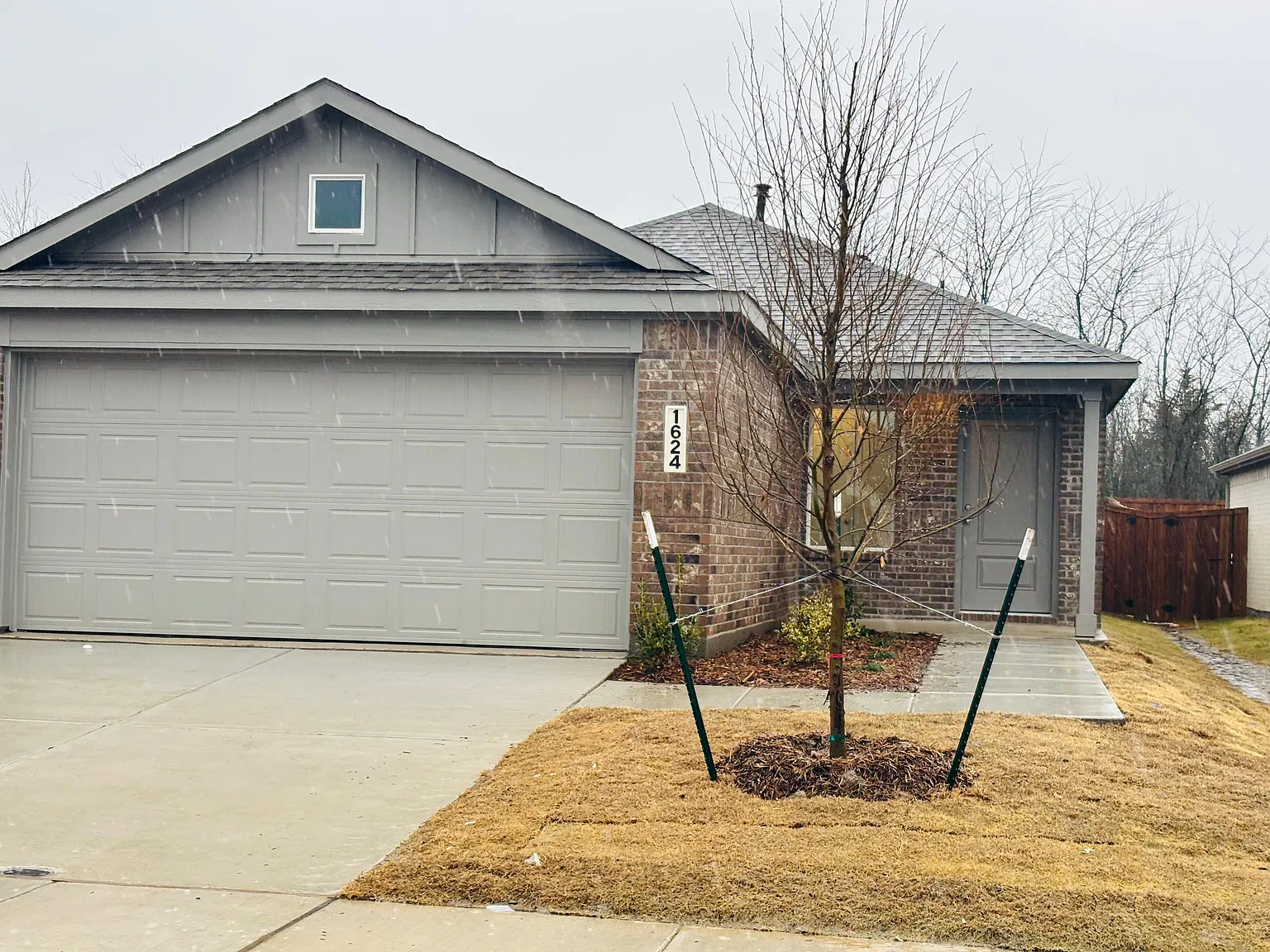 3 bed, 1451 sqft, $1,745 — Photo 1