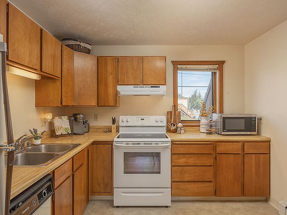 5th image of 709 Oconnor Rd APT 2